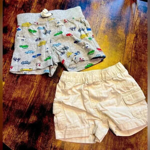 SET: Carter’s | 2 pair of baby boy shorts. Size: 9M